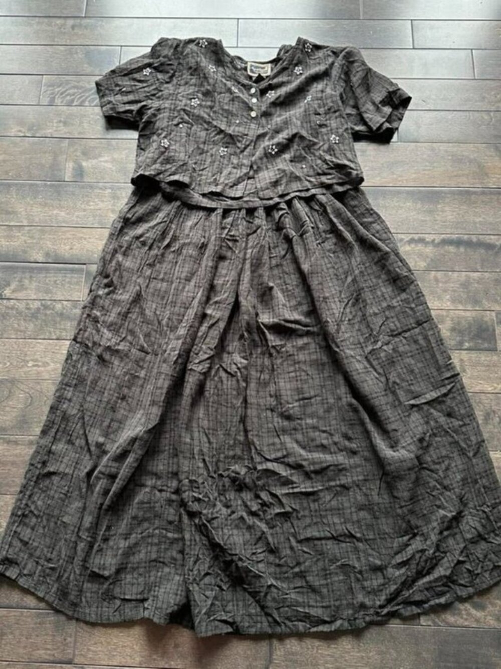 April Cornell Dress with Matching Coverlet - Picture 4 of 5